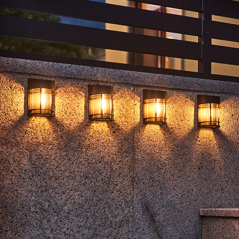 Smart Garden Fence - LED Solar Gartenleuchte Außen Wasserdicht Intelligente